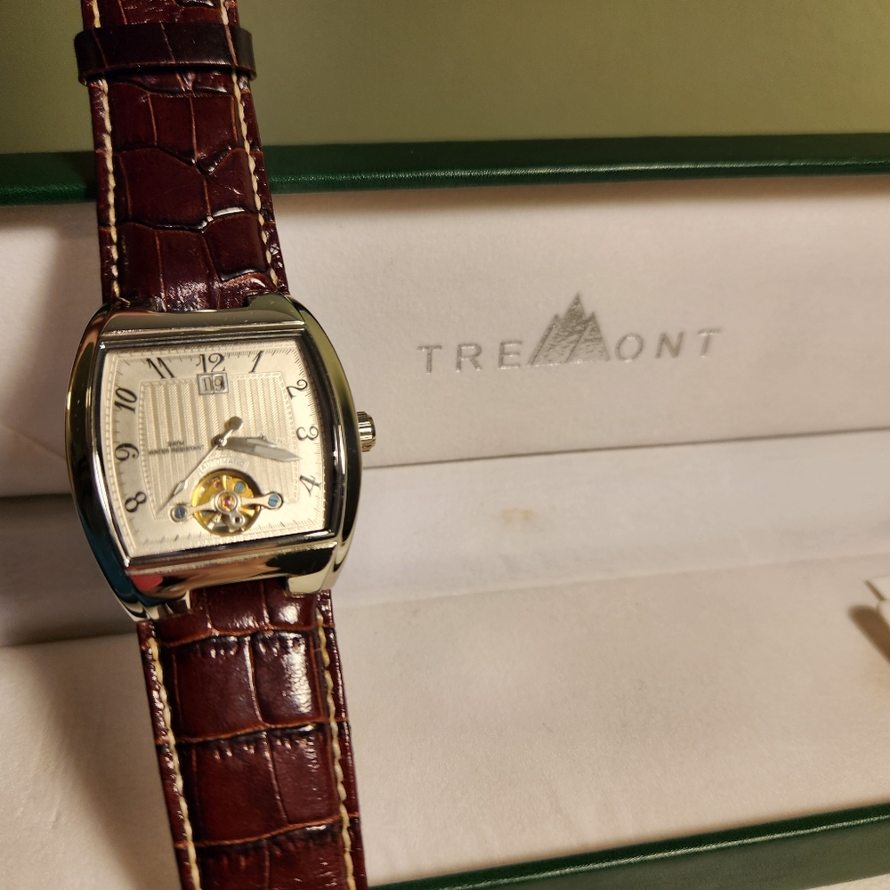 Tremont Mens Watch - Picture 2 of 11